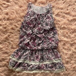 Delicate Floral Sleeveless Dress with Lace Trim